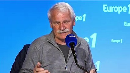 Climat : "Il faut inventer un nouveau système", affirme Yann Arthus-Bertrand