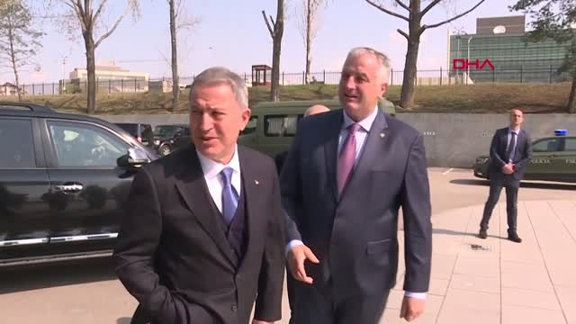 Dha Dış - Bakan Akar Kosova'da Askeri Törenle Karşılandı