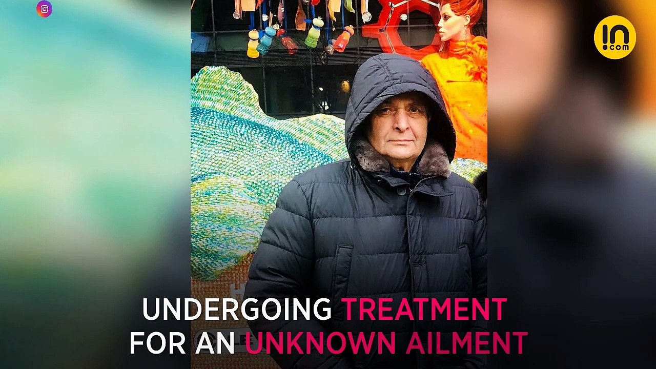 Ranbir Kapoor poses with Neetu Kapoor and Rishi Kapoor for a perfect family picture!