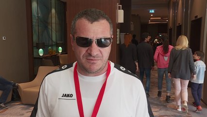 Zejno Bajrami, shahist me shikim të dëmtuar dhe shumë çmime