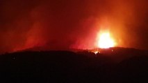 강원 인제에 이어 고성도 큰 산불...속초 시내로 급속 확산 / YTN