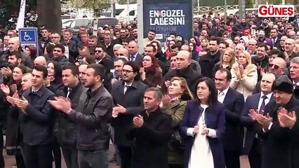 Başkanlığı devretti, belediye otobüsüyle evine döndü