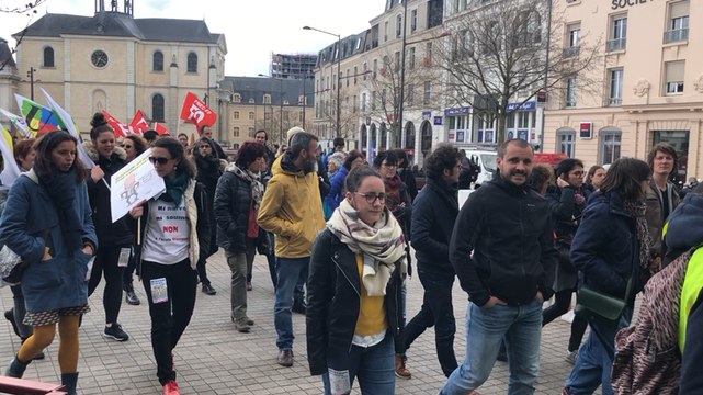 Manifestation des enseignants contre la loi de la confiance du ministre Blanquer