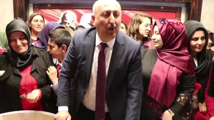 Kırıkkale Eşi Makamında Gün Yapan Vakıf Müdürü Başkan Oldu, İlk İş Olarak Kısır Dağıttı - Ek