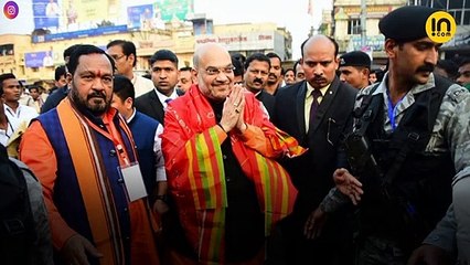 Lok Sabha Election 2019: Tejashwi Yadav takes a break to feast on panipuri during the campaign trail