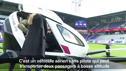 Vienne: 1ère démonstration publique du taxi-drone chinois EHang