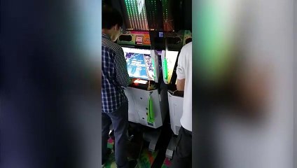 Petit moment de détente sur une borne d'arcade !