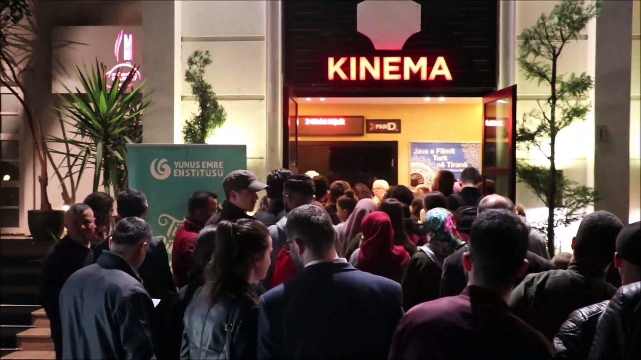 TİRAN’DA TÜRK FİLMLERİ HAFTASI’NIN KONUKLARI PERİHAN SAVAŞ VE GÜRKAN UYGUN OLDU