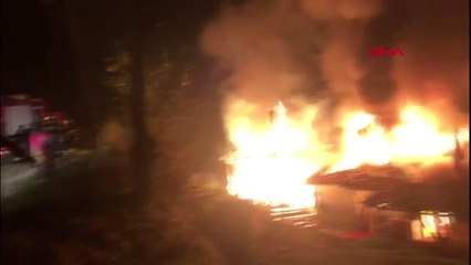 Kocaeli Odunlukta Başlayan Yangın Tüm Evi Kül Etti