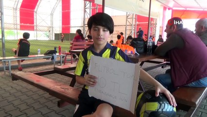 Minik taraftar topunu satıp Fenerbahçe’ye bağış yaptı