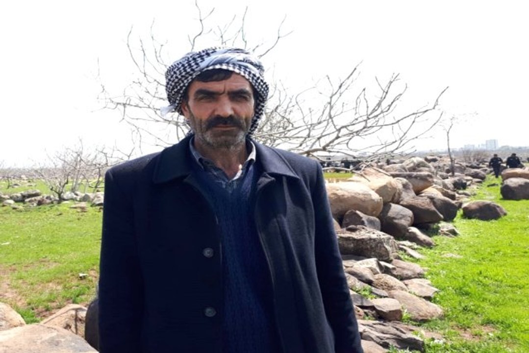 Koyun Otlatan Çobanlar Tarlada Mühimmat Buldu
