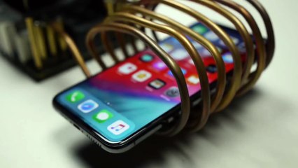 What Happens If Induction Heater Meets iPhone XS Max-