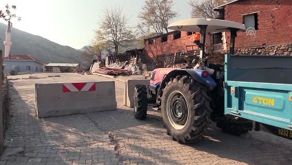 İzmir'de heyelan olan mahalle için 'afete maruz bölge' talebi