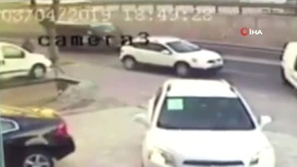 Dikkatsiz Sürücünün Yol Açtığı Kaza Kamerada
