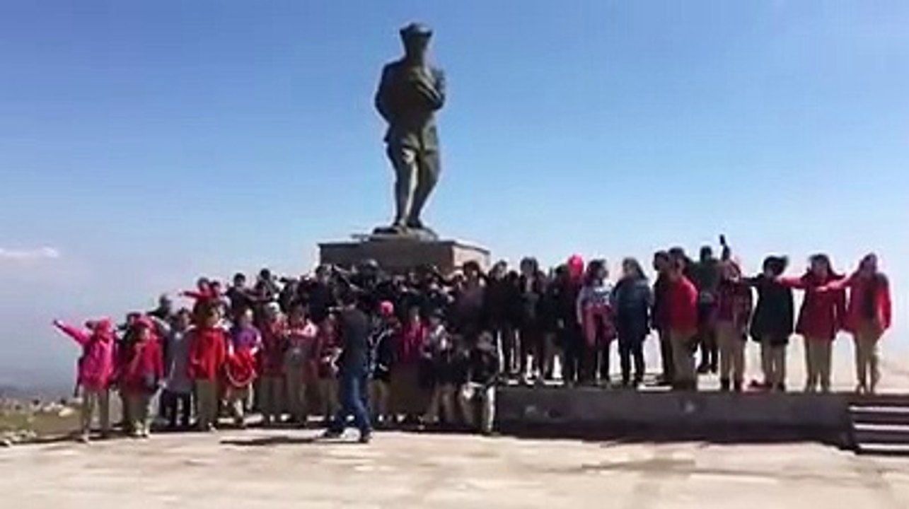 KARAASLAN ORTAOKULU NE MUTLU TÜRKÜM DİYENE KOCATEPE DE  HABİB AKALIN