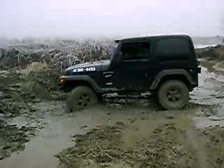 come gli piace scavare al luamaro!!!!!!!!!daghene matto!?!?!