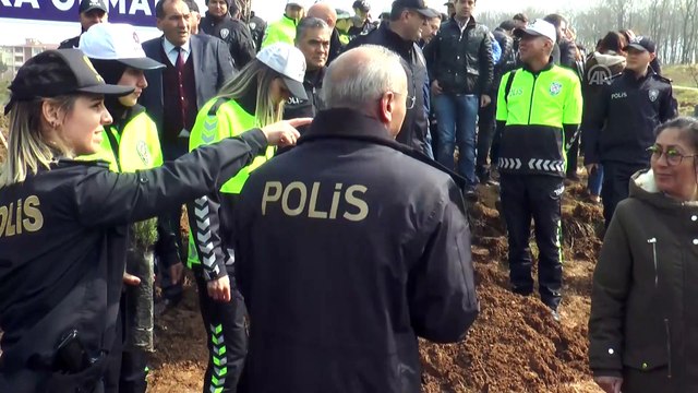 Fidanlar şehitler anısına toprakla buluştu - SAKARYA
