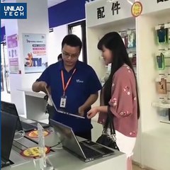 Ordinateur qui se plie dans les deux sens