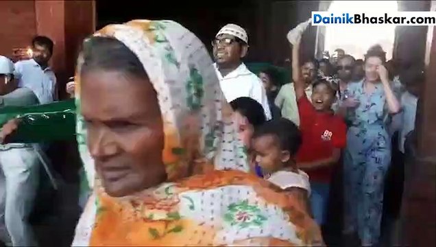 ताजमहल में लगे पाकिस्तान जिंदाबाद के नारे
