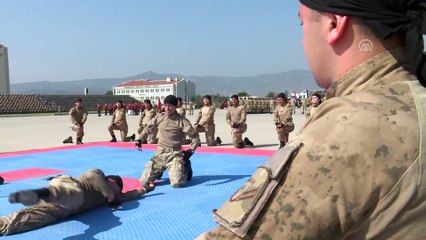 Jandarma uzman erbaşlar terörle mücadele için hazır - Gösteriler - İZMİR