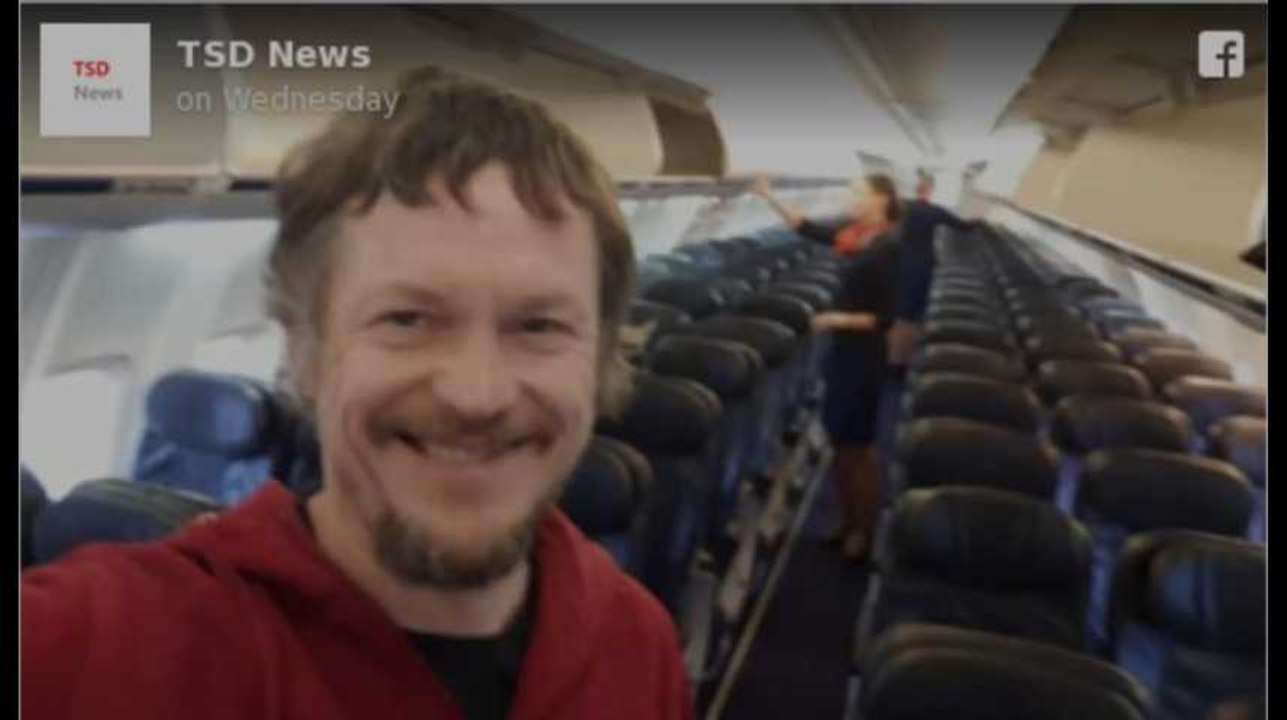 Skirmantas Strimaitis s’est retrouvé complètement seul dans un avion pouvant transporter 188 passagers.