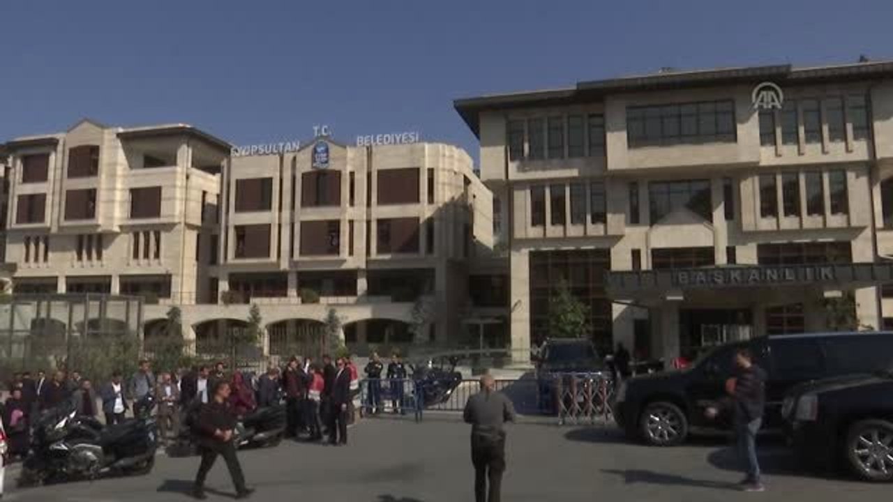 Cumhurbaşkanı Erdoğan, Eyüpsultan Belediyesi'ni Ziyaret Etti