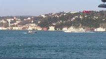 Yunan Savaş Gemisi İstanbul Boğazı'ndan Geçti