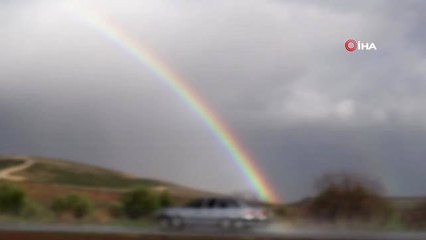 Gökkuşağı Türkiye'den Suriye'ye Uzanarak Köprü Halini Aldı
