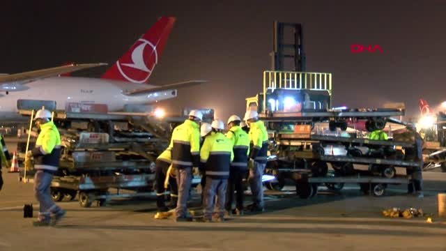 İstanbul /atatürk Havalimanında Taşınma Sürüyor