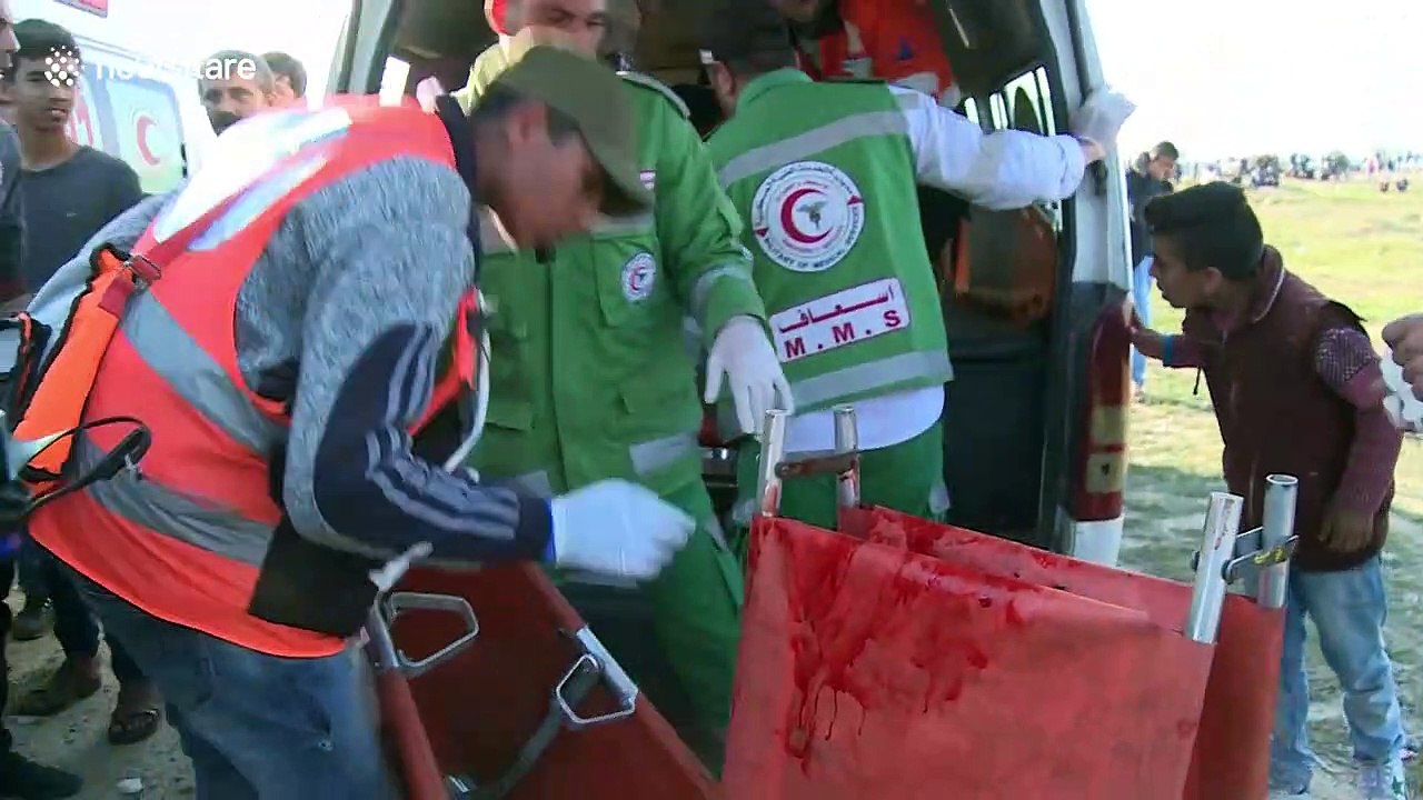 Palestinians injured in clashes with Israeli forces in Gaza