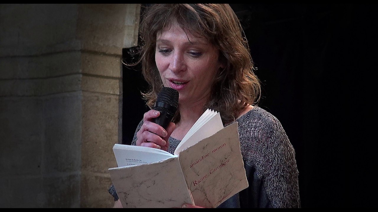AMANDINE MONIN   « Racine Carougne » (extraits) - Lecture au Marché de la Poésie de Bordeaux 2019