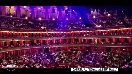 Visite du mythique Royal Albert Hall où l'on croise le général de Gaulle, des sumotoris, McCartney... et Francis Cabrel