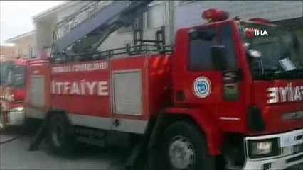Yangın mahalleyi sokağa döktü