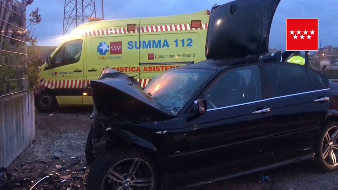 Cuatro jóvenes heridos graves en un accidente de tráfico en Leganés