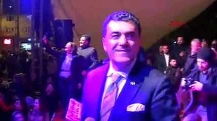 Ardahan'a belediye başkanı seçildi; ilk icraatı konser vermek oldu