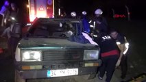 Tekirdağ Yakıtı Biten Otomobile Başka Araç Çarptı, Baba-oğul Yaralandı