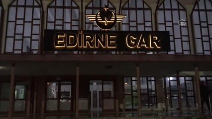 Söylentiye" İnanan Düzensiz Göçmenlerin Gelişleri Sürüyor