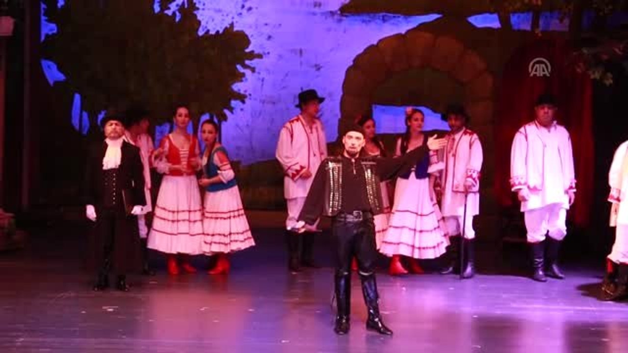 Samdob'dan "Çingene Baron" Opereti
