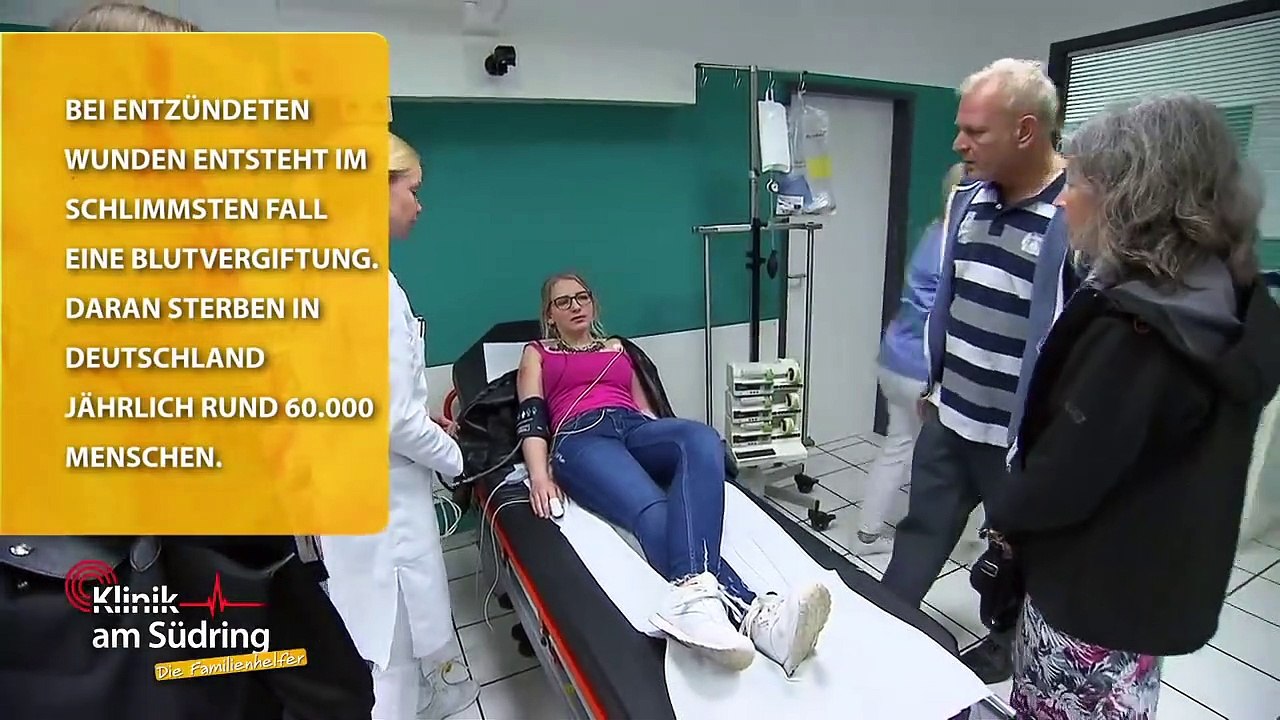 Für ersten Freund? Kathi (15) sticht sich selbst Liebes-Tattoo! | Die Familienhelfer | SAT.1 TV