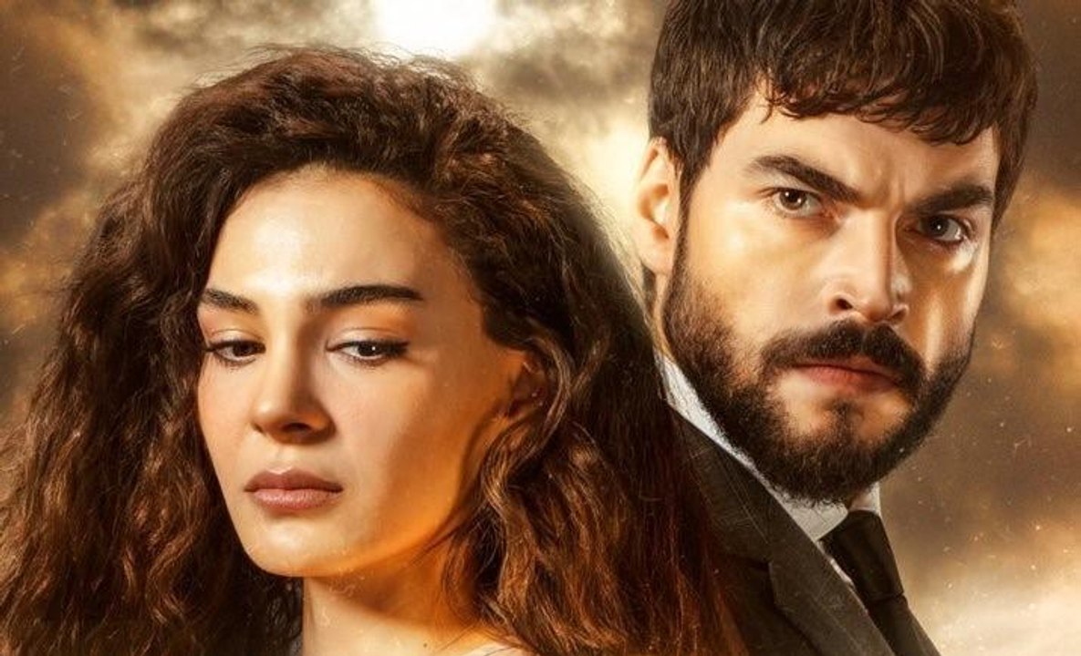 بسبب هذا المشهد.. مسلسل زهرة الثالوث متهم بتقليد مسلسل حب أبيض وأسود