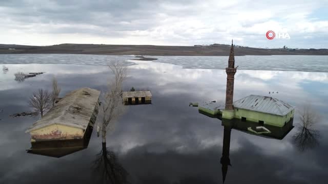 Kars'ta Sular Altında Kalan Cami Havadan Görüntülendi