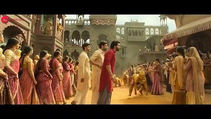 Luka Chuppi: COCA COLA Song | Kartik A, Kriti S | Tony Kakkar Tanishk Bagchi Neha Kakkar Young Desi