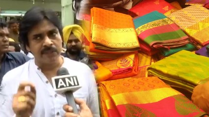 பெண்களுக்கு ஆண்டுக்கு 2 சேலைகள் தரப்படும் - பவன் கல்யாண்   அறிவிப்பு