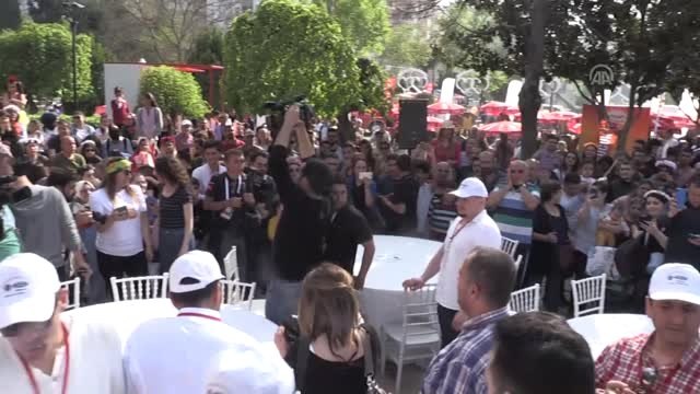 7. Uluslararası Portakal Çiçeği Karnavalı - Hızlı Kebap Yeme Yarışması