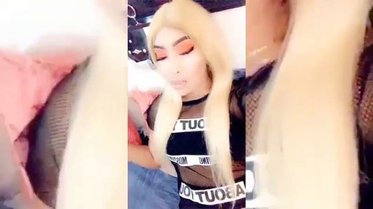 (VIDEO) L’actrice Soukeyna se la coule douce dans son lit
