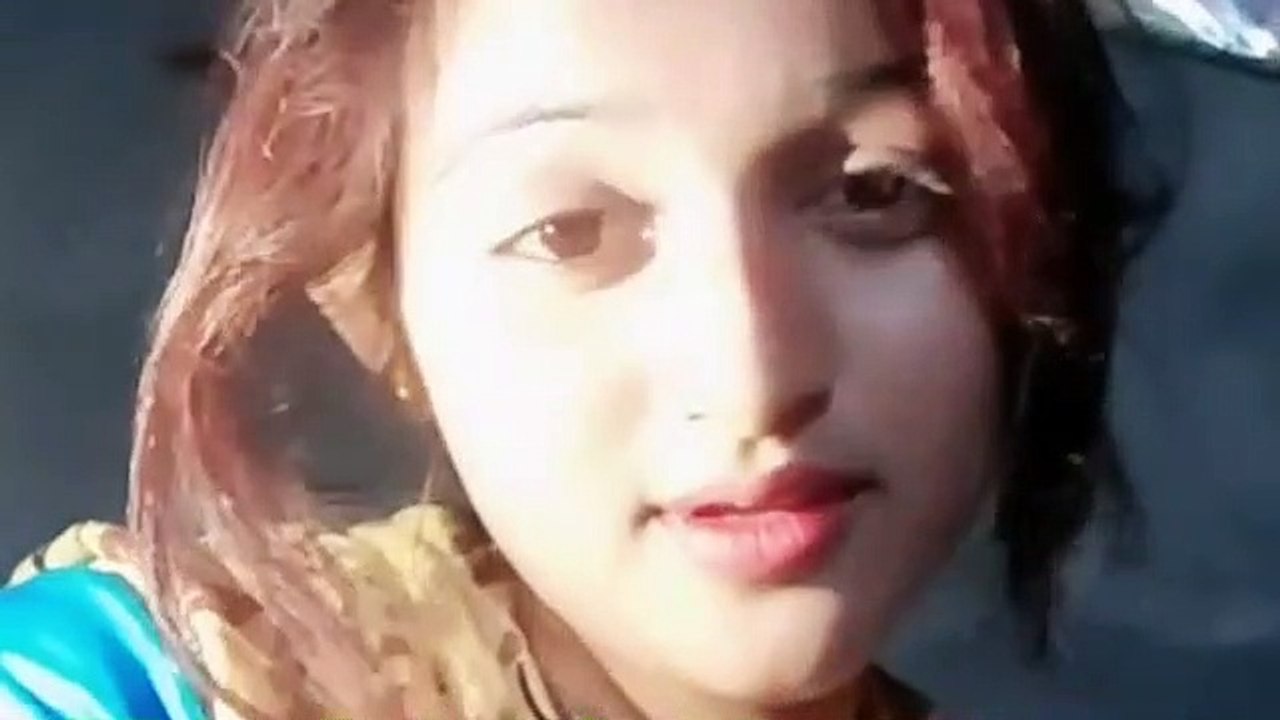Aj 18 Boswer Dhare pari ni vulte jare.monoranjon video.