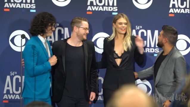 Reba Reacts To Lil Nas X Old Town Road At ACMs 2019