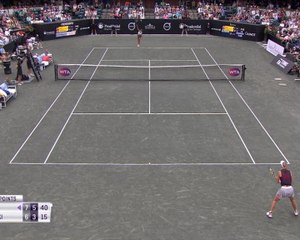 Charleston - Keys remporte son premier titre depuis 2017 en dominant Wozniacki