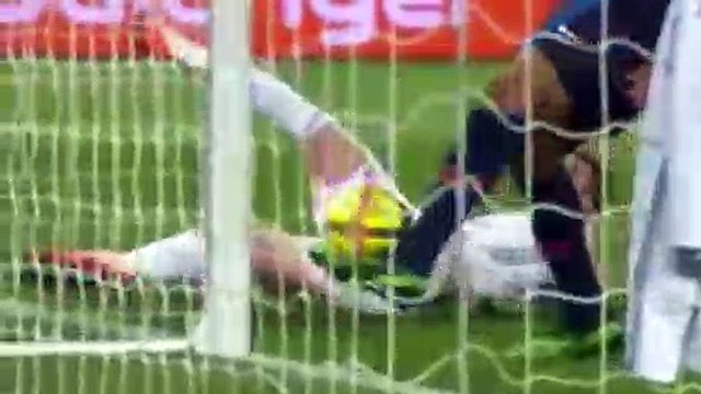 Football - The Choupo-Moting fail and show : PSG - Strasbourg 2-2