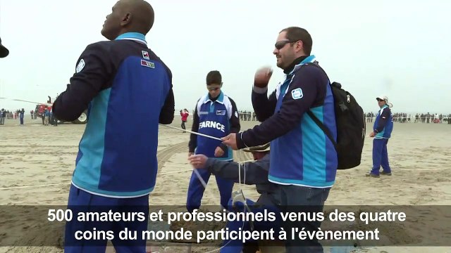 Coup d'envoi du festival international de cerfs-volants à Berck